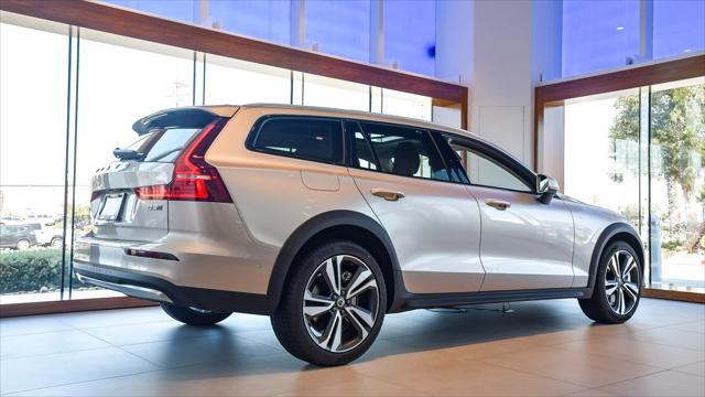 new 2024 Volvo V60 Cross Country car, priced at $55,225