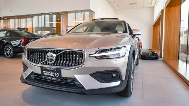 new 2024 Volvo V60 Cross Country car, priced at $55,225