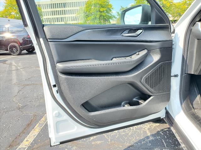 new 2025 Jeep Grand Cherokee L car, priced at $44,825