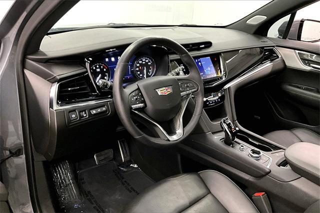 used 2022 Cadillac XT6 car, priced at $36,167