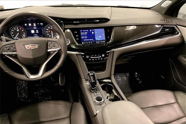 used 2022 Cadillac XT6 car, priced at $36,167