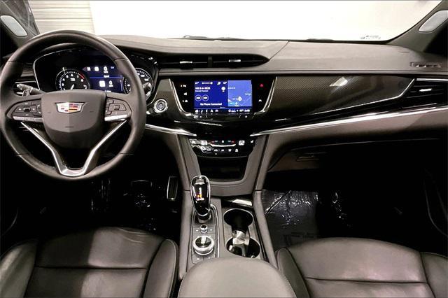 used 2022 Cadillac XT6 car, priced at $36,167