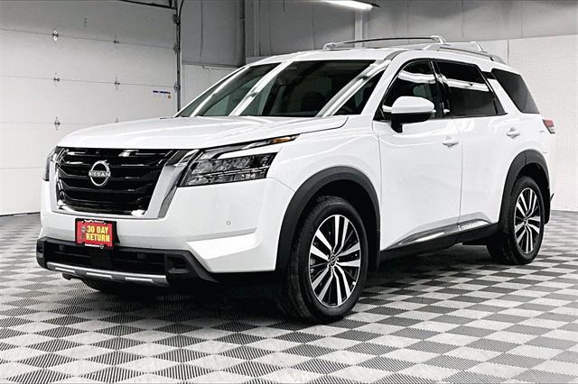 new 2025 Nissan Pathfinder car, priced at $49,599