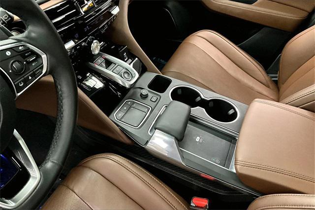 used 2023 Acura MDX car, priced at $44,974
