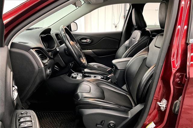 used 2019 Jeep Cherokee car, priced at $18,470
