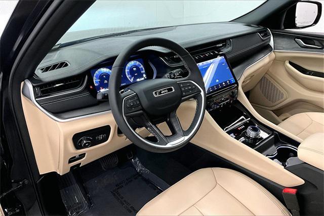 used 2024 Jeep Grand Cherokee car, priced at $40,997