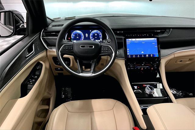 used 2024 Jeep Grand Cherokee car, priced at $40,997