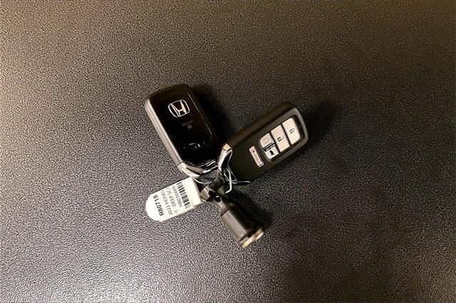 used 2022 Honda Pilot car, priced at $32,995