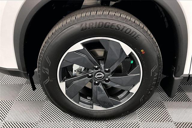 new 2025 Nissan Rogue car, priced at $33,049