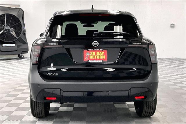 new 2025 Nissan Kicks car, priced at $23,684