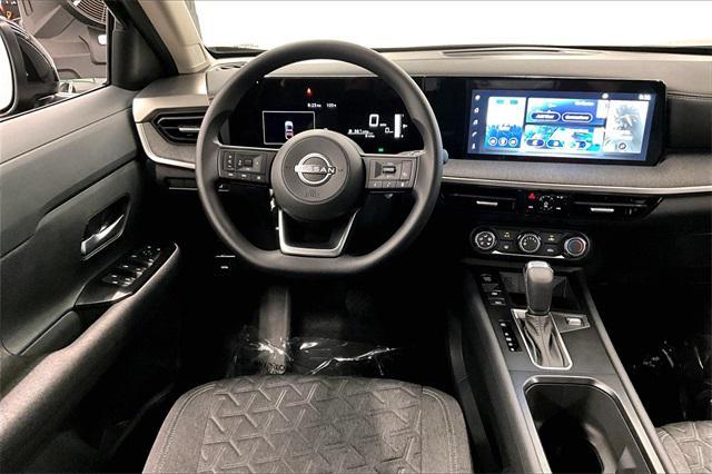 new 2025 Nissan Kicks car, priced at $23,684