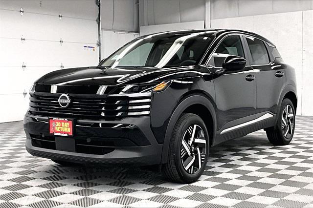 new 2025 Nissan Kicks car, priced at $23,684