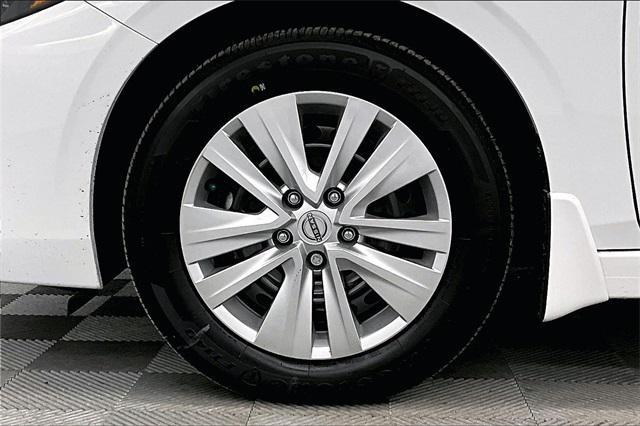 new 2025 Nissan Sentra car, priced at $22,172