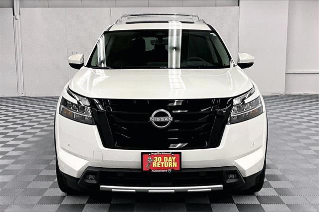 new 2024 Nissan Pathfinder car, priced at $45,399