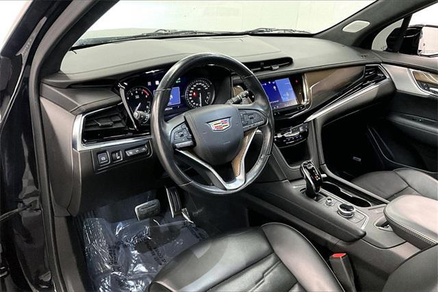 used 2022 Cadillac XT6 car, priced at $39,554