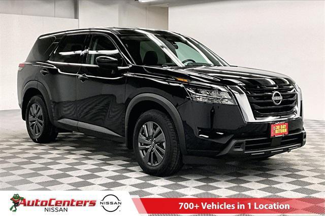 new 2025 Nissan Pathfinder car, priced at $34,812