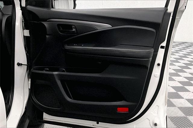 used 2022 Honda Passport car, priced at $31,163