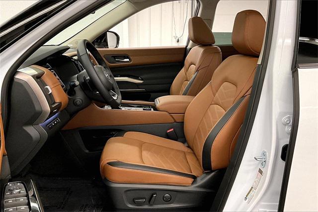 new 2025 Nissan Pathfinder car, priced at $53,587