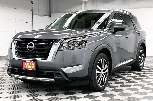 new 2025 Nissan Pathfinder car, priced at $49,889