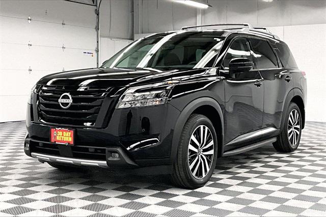 new 2025 Nissan Pathfinder car, priced at $57,520