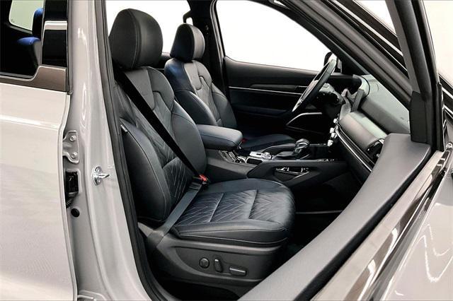 used 2025 Kia Telluride car, priced at $46,636
