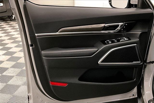 used 2025 Kia Telluride car, priced at $46,636