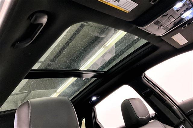 used 2020 Cadillac XT5 car, priced at $26,200