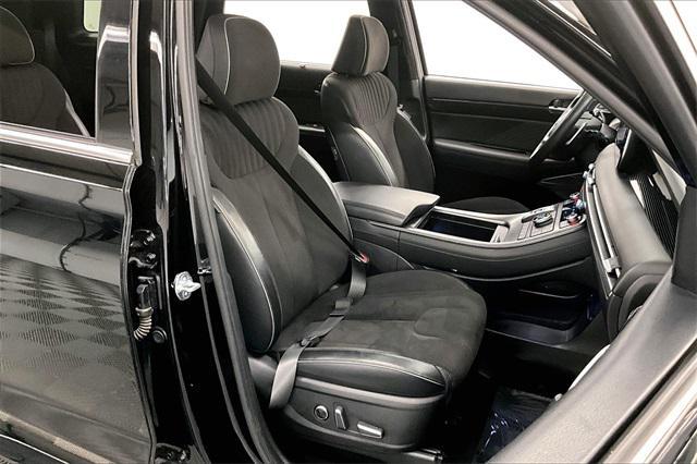 used 2024 Hyundai Palisade car, priced at $42,725