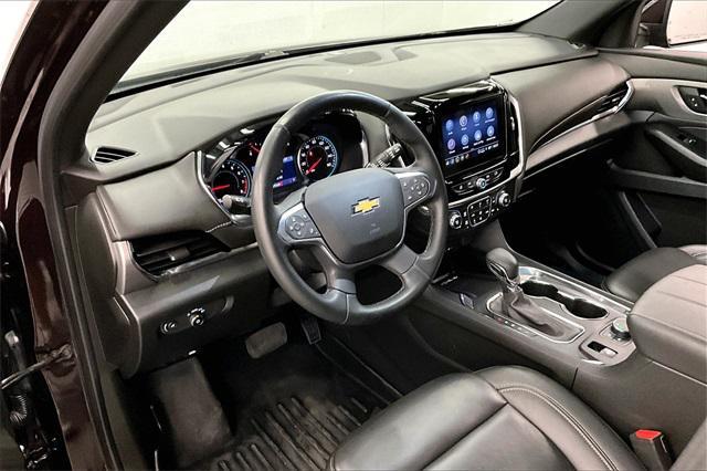 used 2023 Chevrolet Traverse car, priced at $32,998