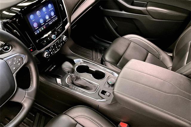 used 2023 Chevrolet Traverse car, priced at $32,998