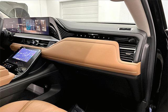 used 2025 INFINITI QX80 car, priced at $77,920