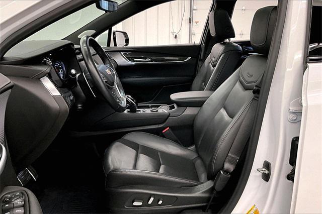 used 2023 Cadillac XT5 car, priced at $36,966