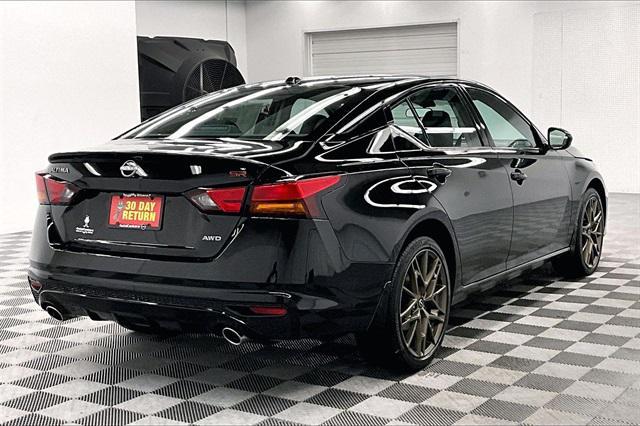new 2025 Nissan Altima car, priced at $33,975