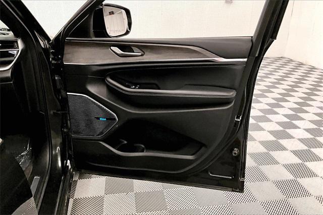 used 2022 Jeep Grand Cherokee L car