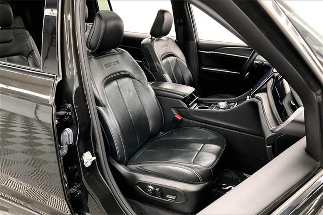 used 2022 Jeep Grand Cherokee L car