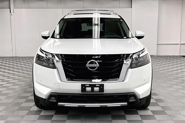 new 2025 Nissan Pathfinder car, priced at $49,537