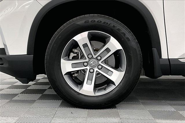 used 2023 Honda Pilot car, priced at $36,995