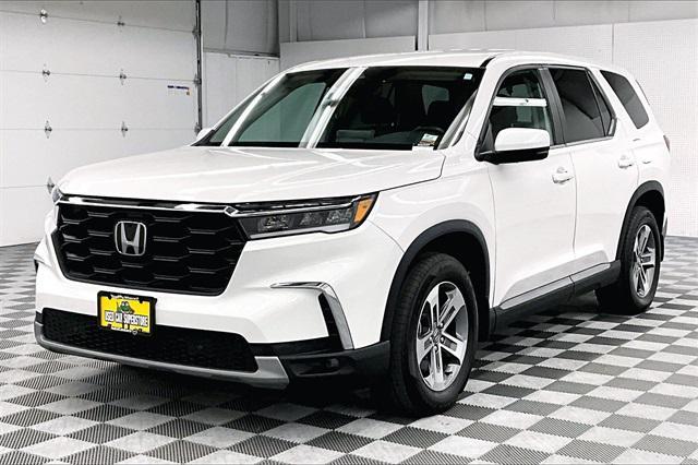 used 2023 Honda Pilot car, priced at $36,995
