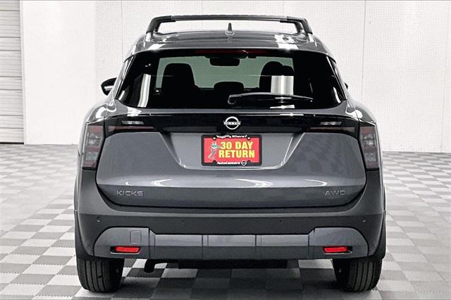 new 2025 Nissan Kicks car, priced at $31,009