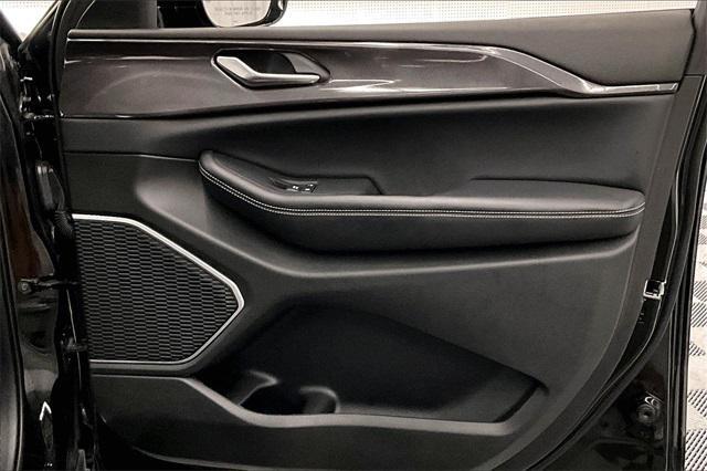 used 2022 Jeep Grand Cherokee car, priced at $33,436