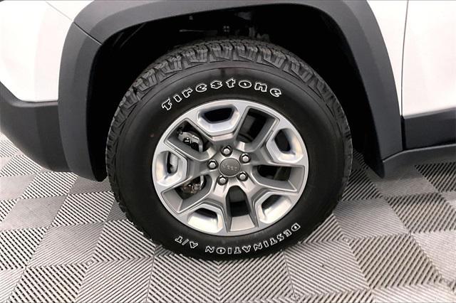 used 2022 Jeep Cherokee car, priced at $29,312