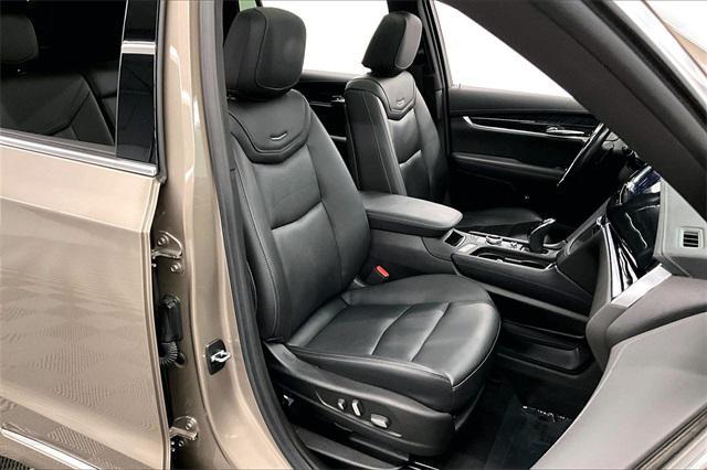 used 2023 Cadillac XT6 car, priced at $40,863