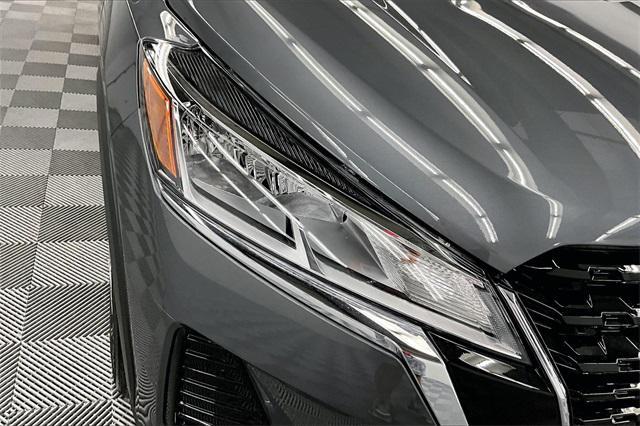 new 2025 Nissan Kicks car, priced at $21,463