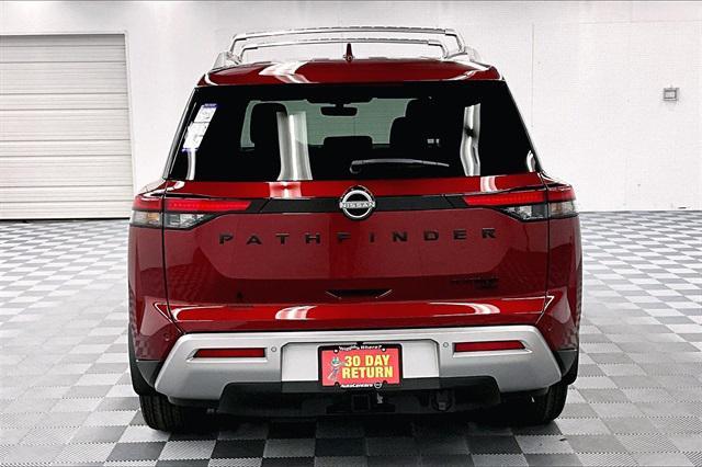 new 2024 Nissan Pathfinder car, priced at $46,152