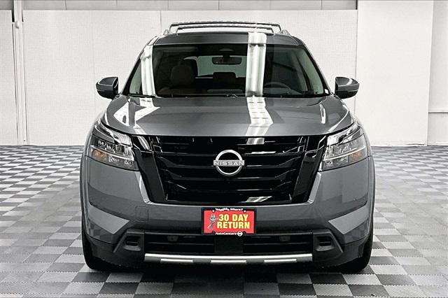 new 2024 Nissan Pathfinder car, priced at $46,720