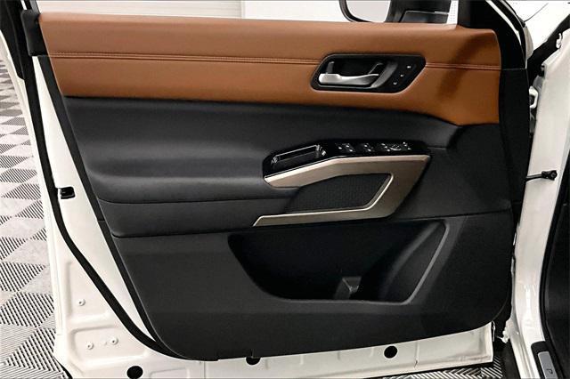 used 2024 Nissan Pathfinder car, priced at $40,621