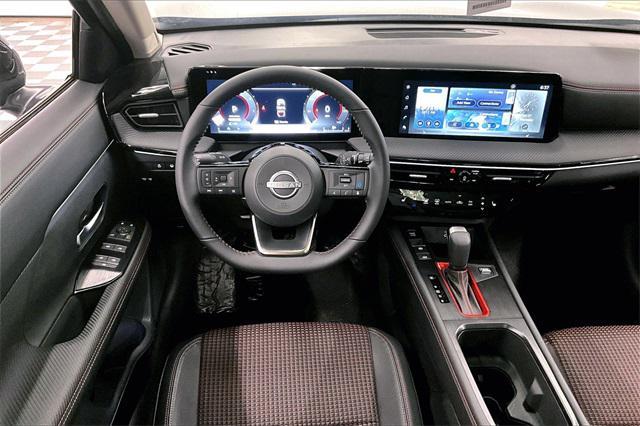 new 2025 Nissan Kicks car, priced at $32,020