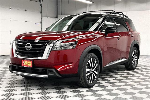 new 2025 Nissan Pathfinder car, priced at $54,025