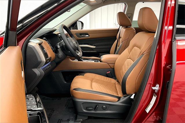 new 2025 Nissan Pathfinder car, priced at $51,066
