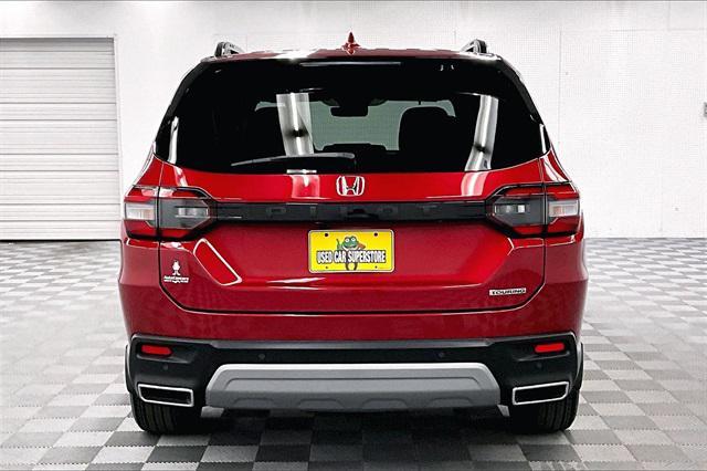 used 2025 Honda Pilot car, priced at $44,995